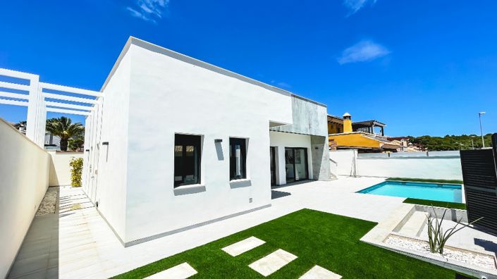 Image No.16-3 Bed Villa for sale