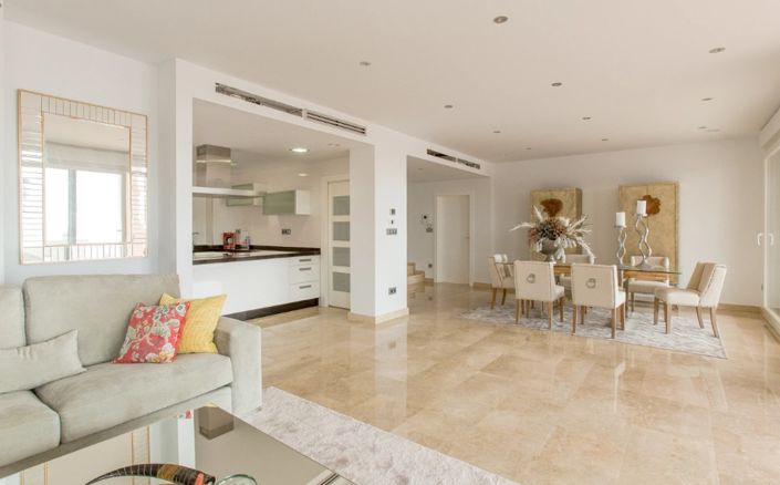 Image No.6-4 Bed Villa for sale