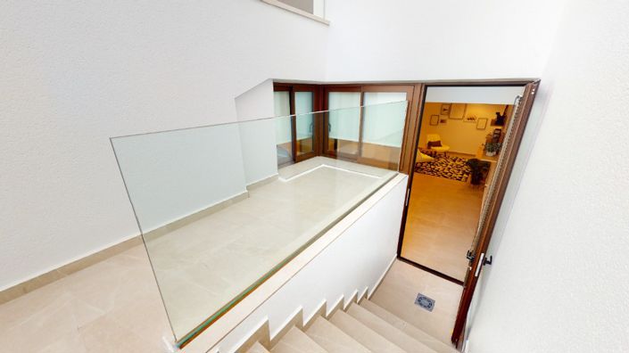 Image No.19-3 Bed Villa for sale