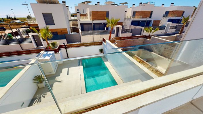 Image No.3-3 Bed Villa for sale