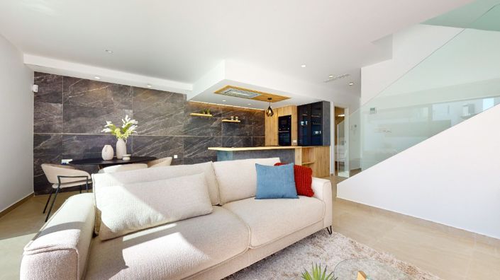 Image No.10-3 Bed Villa for sale