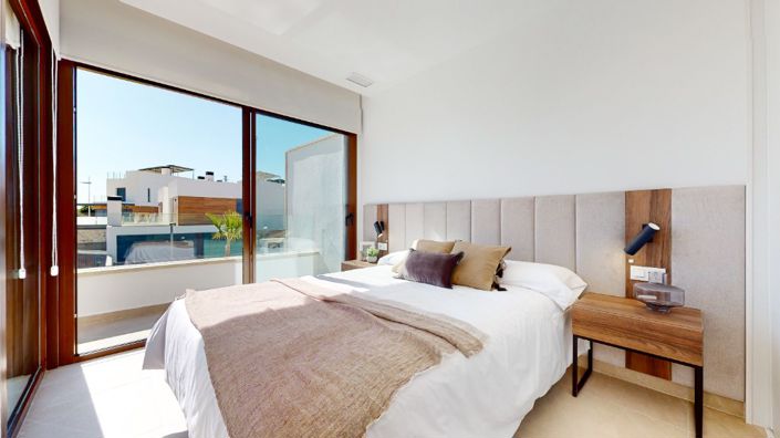 Image No.13-3 Bed Villa for sale