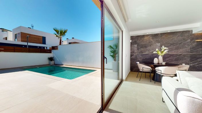 Image No.20-3 Bed Villa for sale