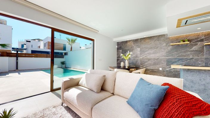 Image No.9-3 Bed Villa for sale