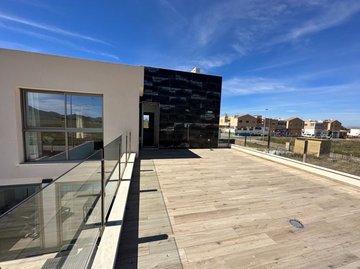 Image No.11-3 Bed Villa for sale