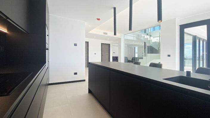 Image No.7-4 Bed Villa for sale