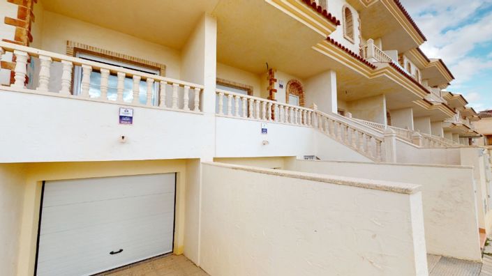 Image No.3-3 Bed Townhouse for sale