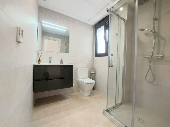 Image No.13-3 Bed Villa for sale