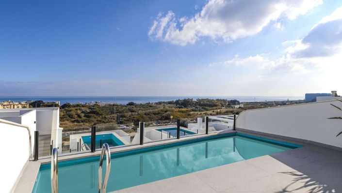 Image No.20-4 Bed Villa for sale