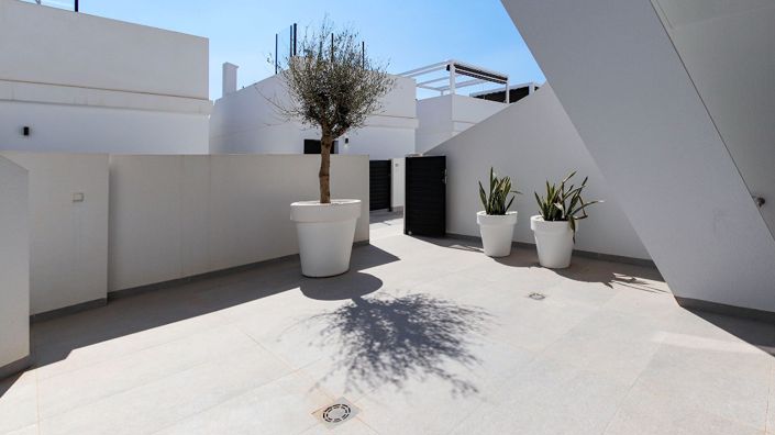 Image No.6-4 Bed Villa for sale