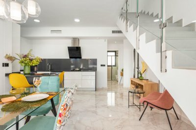 01109a88fe68d761a67774d3a3245203