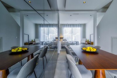 582cf0e5303019b3234ea2dba4cf54a5