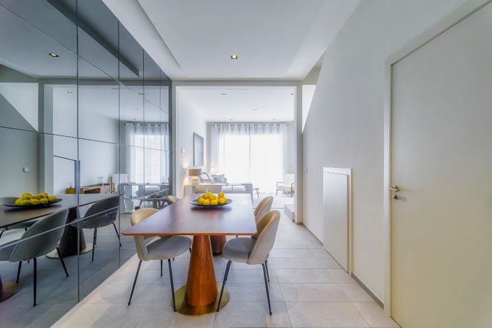 Image No.9-2 Bed Townhouse for sale