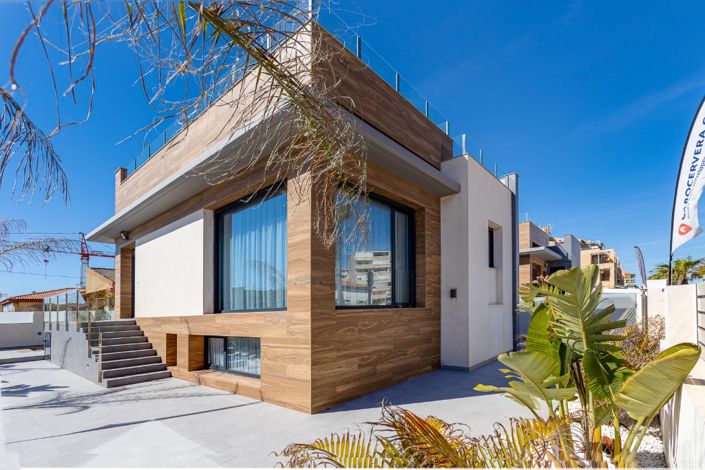 Image No.29-4 Bed Villa for sale