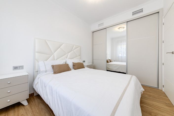 Image No.11-3 Bed Villa for sale