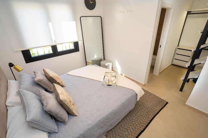 Image No.11-4 Bed Villa for sale