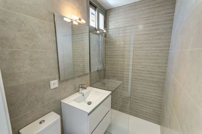 b52662568284f57d0f4caed73447213c