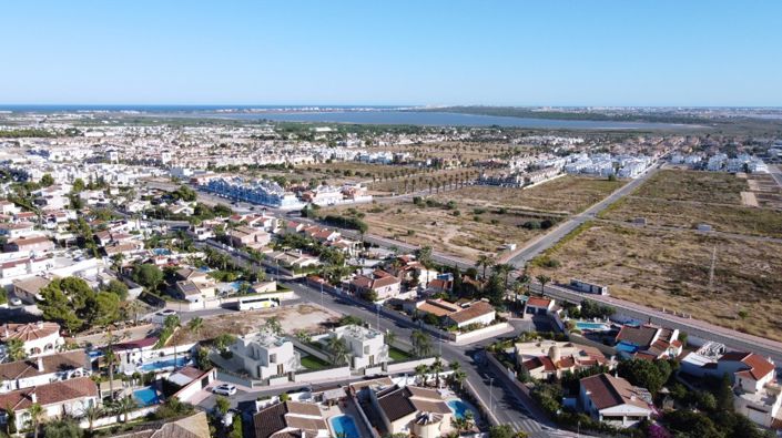 Image No.4-3 Bed Villa for sale