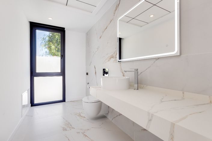 Image No.12-4 Bed Villa for sale