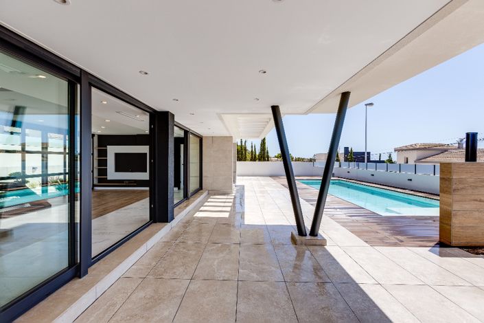 Image No.17-4 Bed Villa for sale