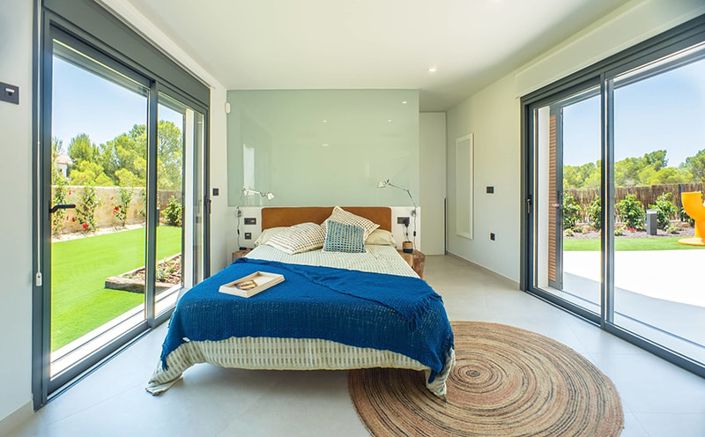 Image No.5-3 Bed Villa for sale