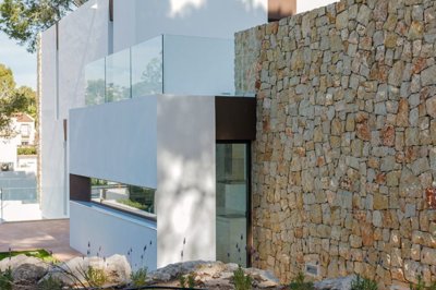 b687c7d8e0a7414299e81b070d2d23a4