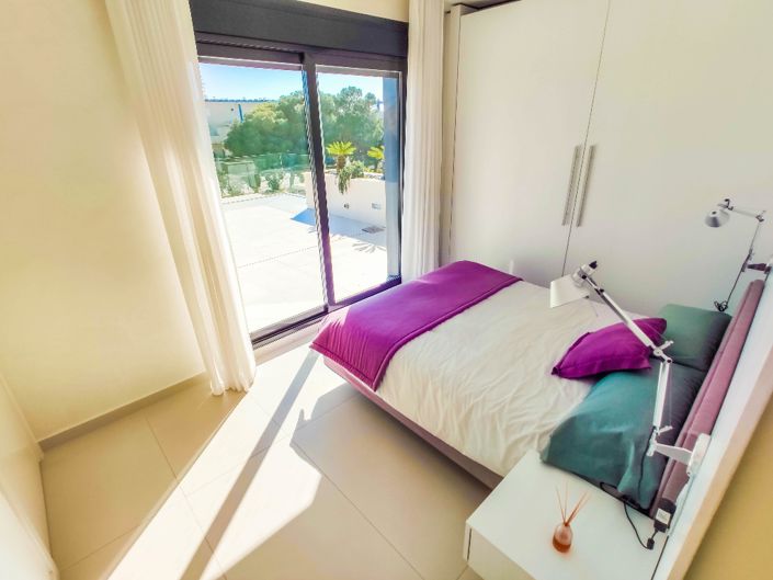 Image No.23-4 Bed Villa for sale