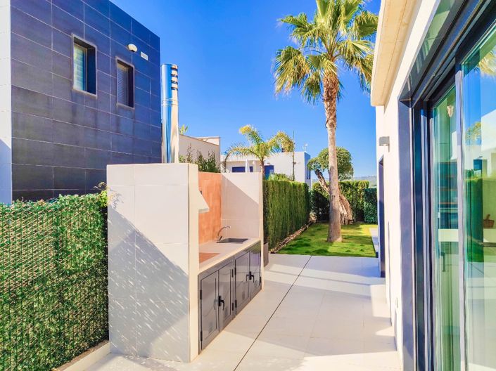 Image No.32-4 Bed Villa for sale