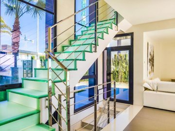 5eb13df8f56985f0f8f982d73115b1f4