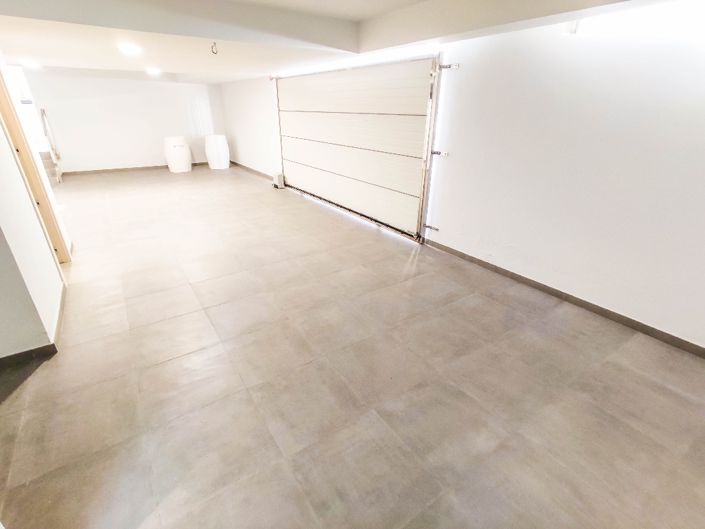 Image No.31-3 Bed Villa for sale