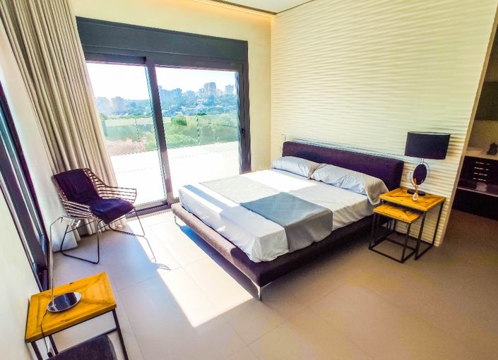 Image No.39-3 Bed Villa for sale