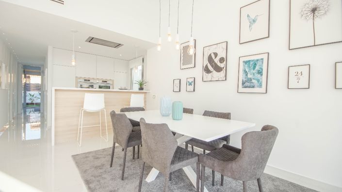 Image No.2-3 Bed Villa for sale