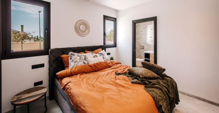 Image No.7-2 Bed Apartment for sale