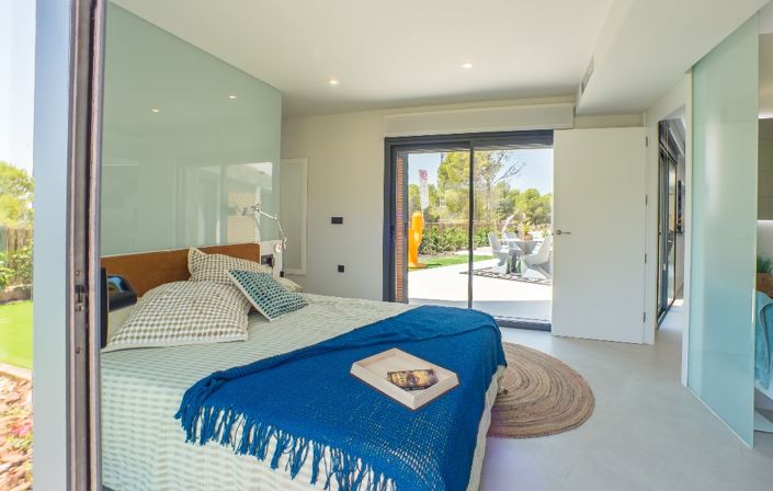 Image No.10-3 Bed Villa for sale