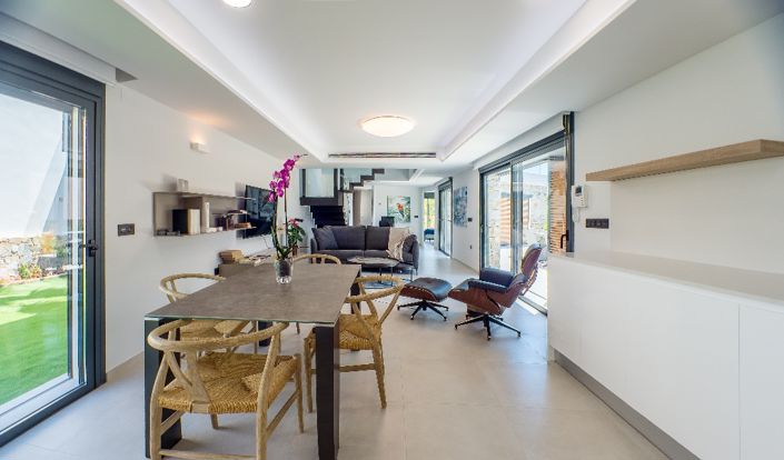 Image No.13-3 Bed Villa for sale