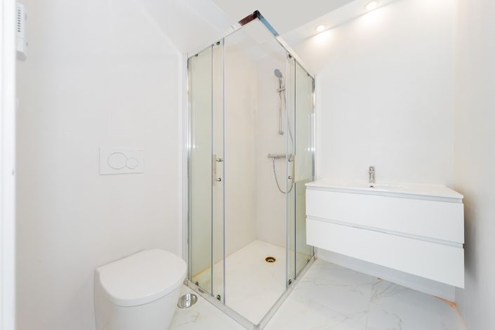 Image No.10-4 Bed Villa for sale