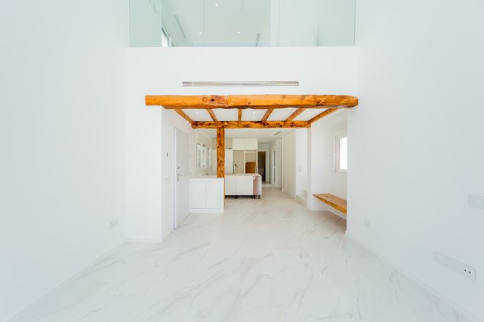 Image No.8-4 Bed Villa for sale