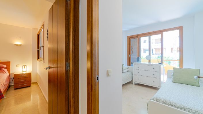 Image No.18-2 Bed Apartment for sale