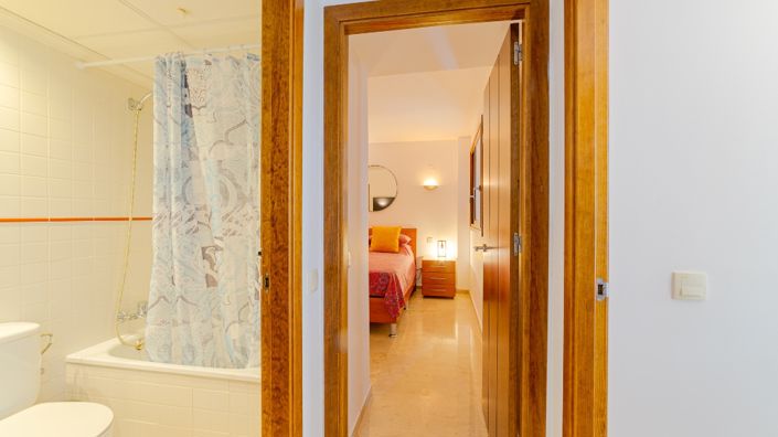 Image No.19-2 Bed Apartment for sale