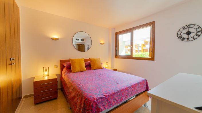 Image No.24-2 Bed Apartment for sale