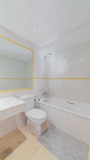 Image No.26-2 Bed Apartment for sale