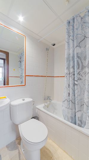 Image No.5-2 Bed Apartment for sale