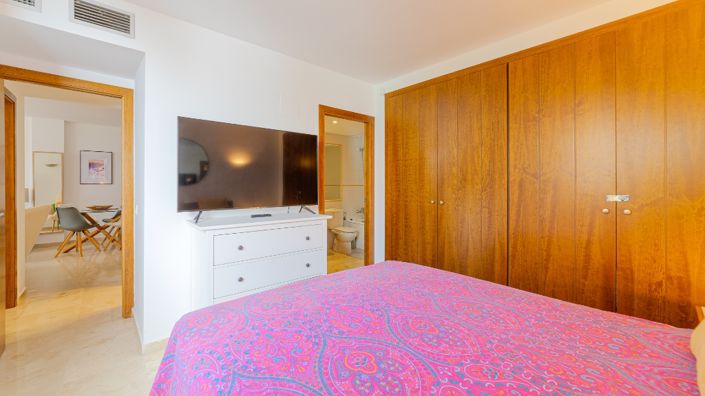 Image No.8-2 Bed Apartment for sale