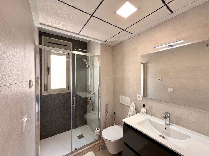 Image No.15-3 Bed Villa for sale