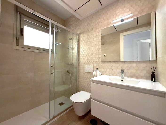 Image No.28-3 Bed Villa for sale