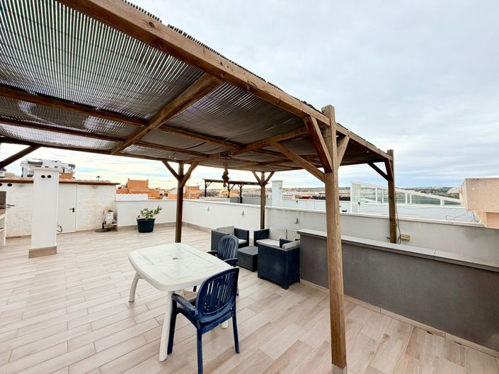 Image No.3-2 Bed Property for sale