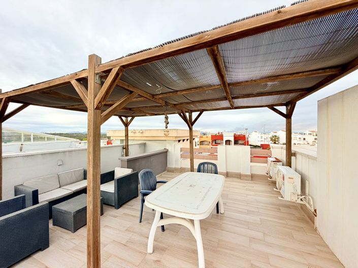 Image No.24-2 Bed Property for sale