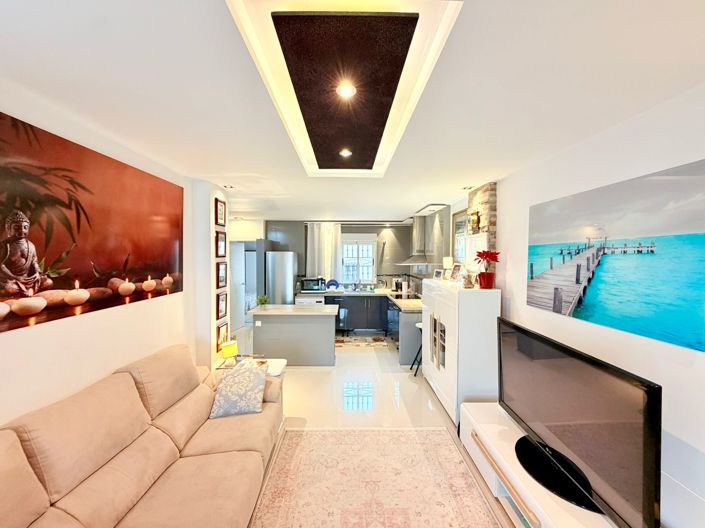 Image No.9-2 Bed Property for sale