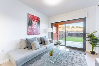 8f3d2a3a74b7f303a2785da494511736