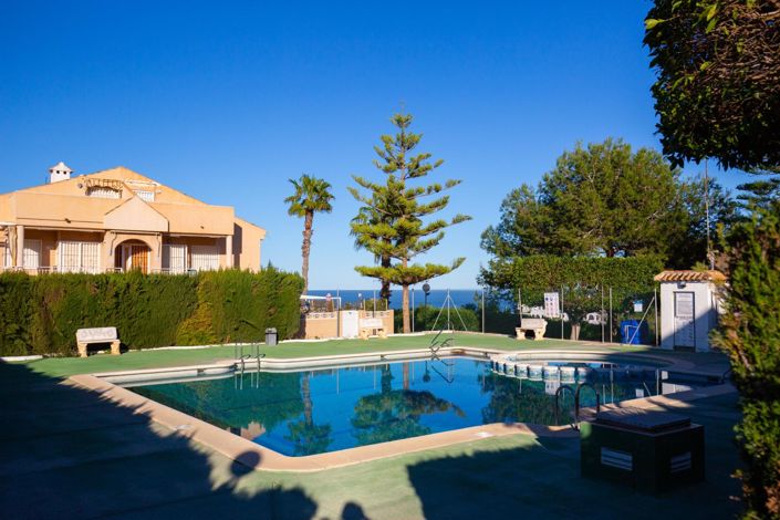 Image No.28-2 Bed Apartment for sale